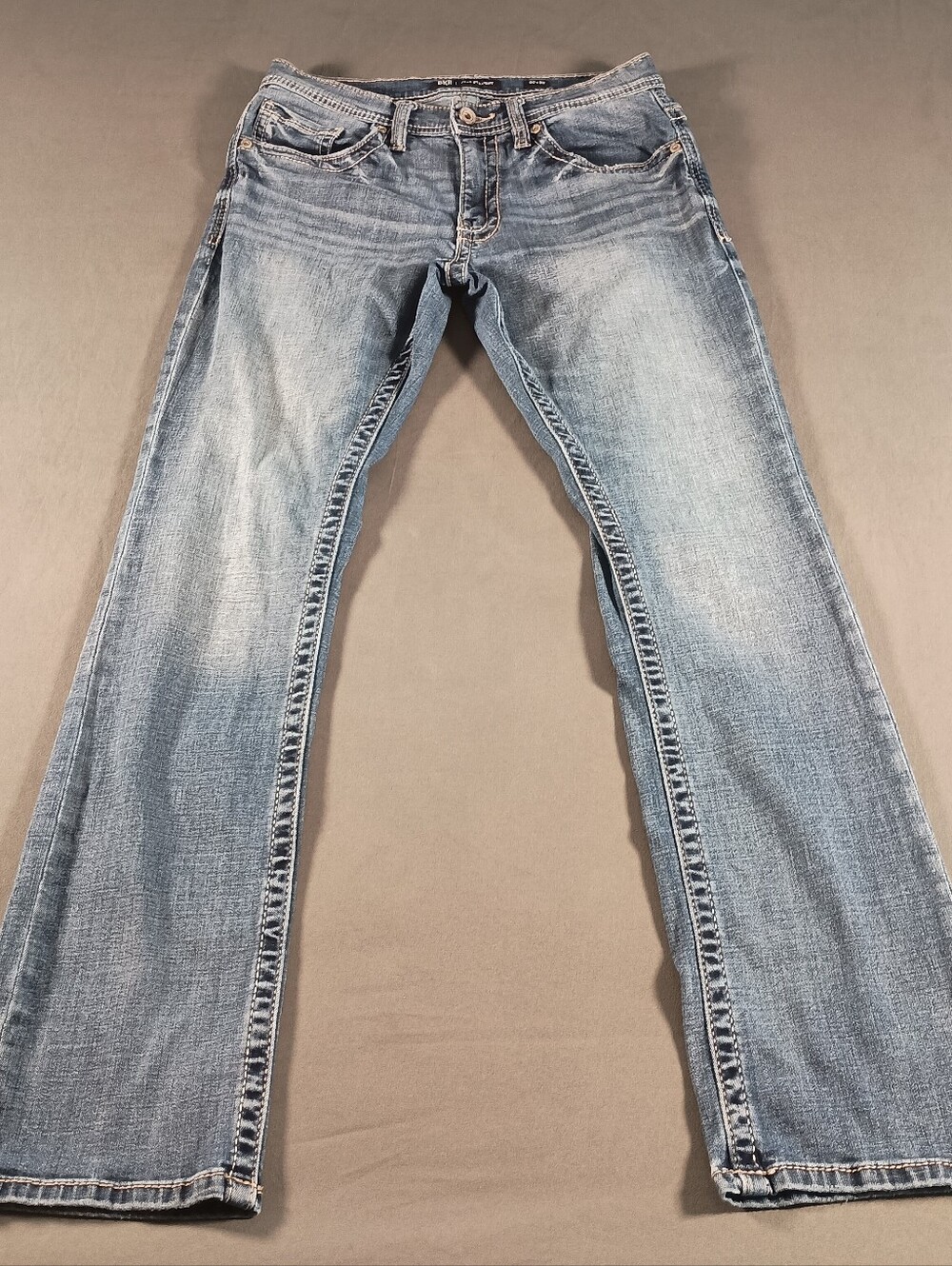 BKE Jake Straight Distressed Embroidered Whiskered Men 30x32 Denim Stretch Jeans